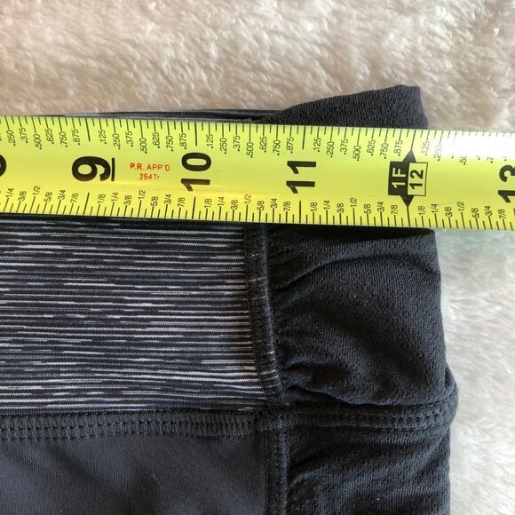 LULULEMON Cinched Ruched Crop Leggings Size 4 - Picture 9 of 11